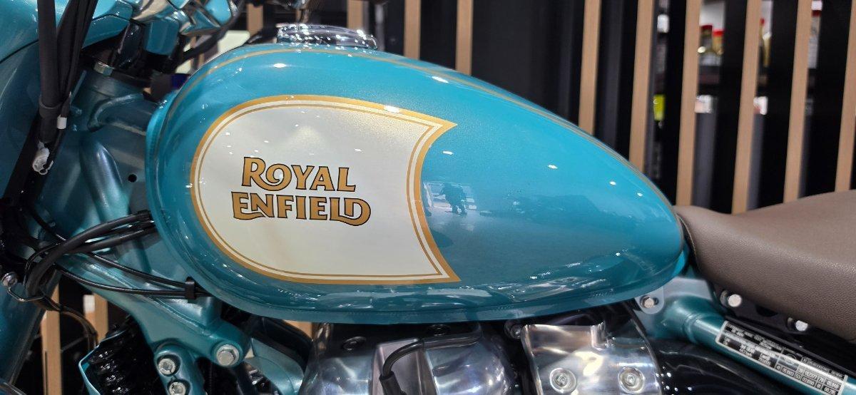 2025 ROYAL ENFIELD CLASSIC 650 ROAD
