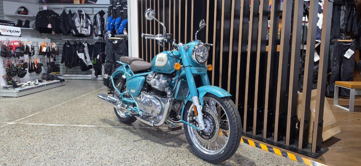 2025 ROYAL ENFIELD CLASSIC 650 ROAD