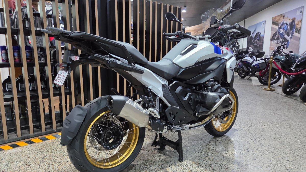 2026 BMW R 1300 GS TROPHY DUAL SPORTS