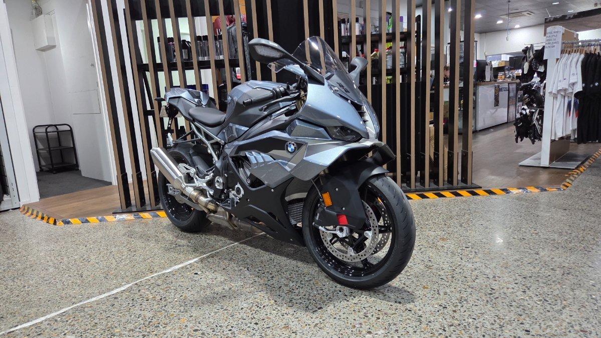 2026 BMW S 1000 RR SPORTS