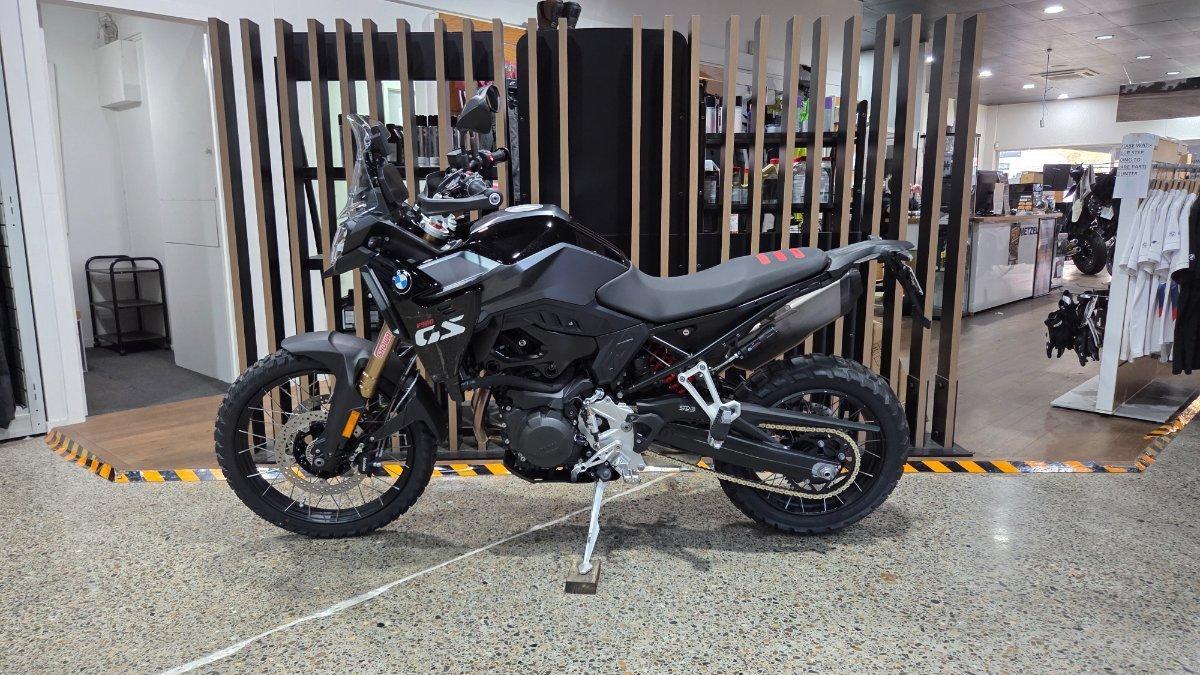 2026 BMW F 900 GS DUAL SPORTS