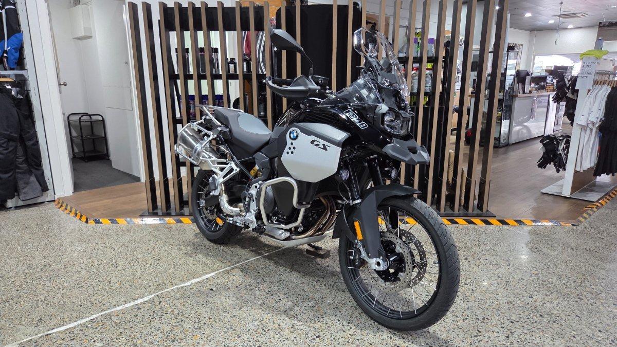 2026 BMW F 900 GS ADVENTURE DUAL SPORTS