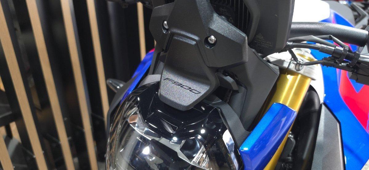 2026 BMW F 900 R ROAD