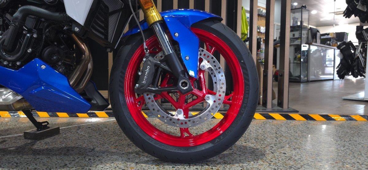 2026 BMW F 900 R ROAD