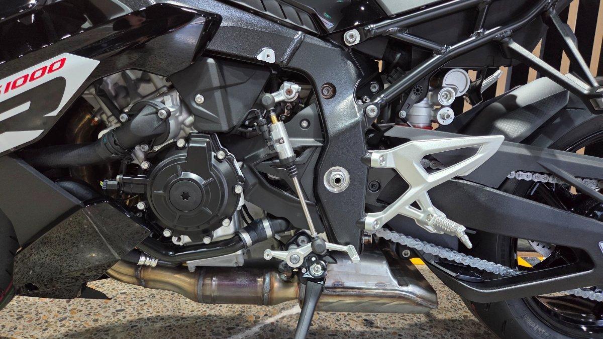 2026 BMW S 1000 R SPORTS