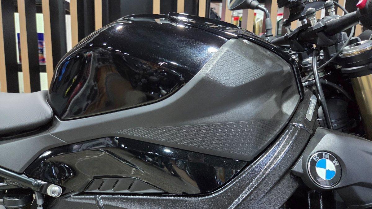 2026 BMW S 1000 R SPORTS