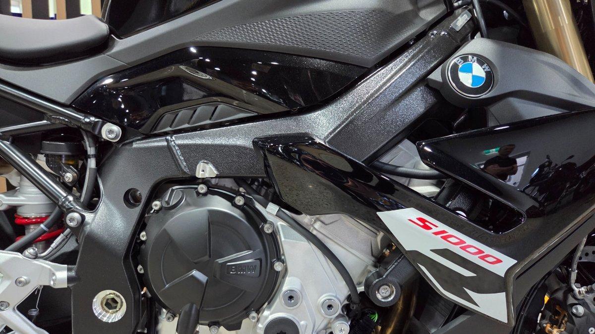 2026 BMW S 1000 R SPORTS