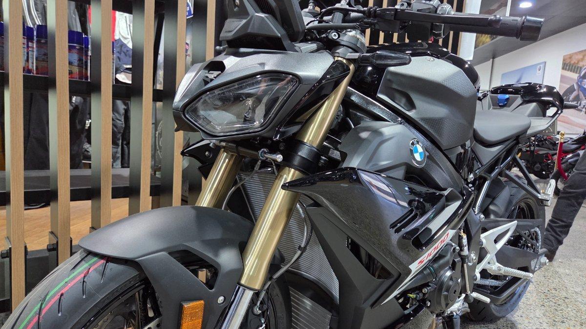 2026 BMW S 1000 R SPORTS