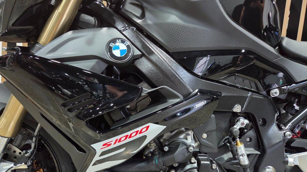 2026 BMW S 1000 R SPORTS
