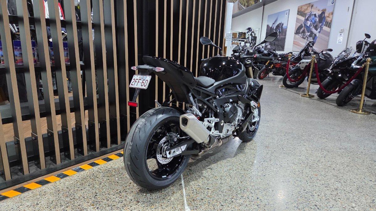 2026 BMW S 1000 R SPORTS