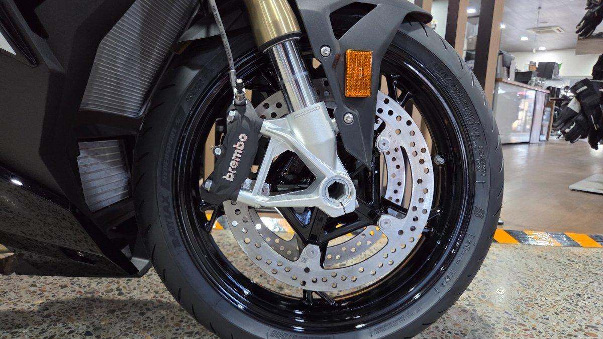 2026 BMW S 1000 R SPORTS