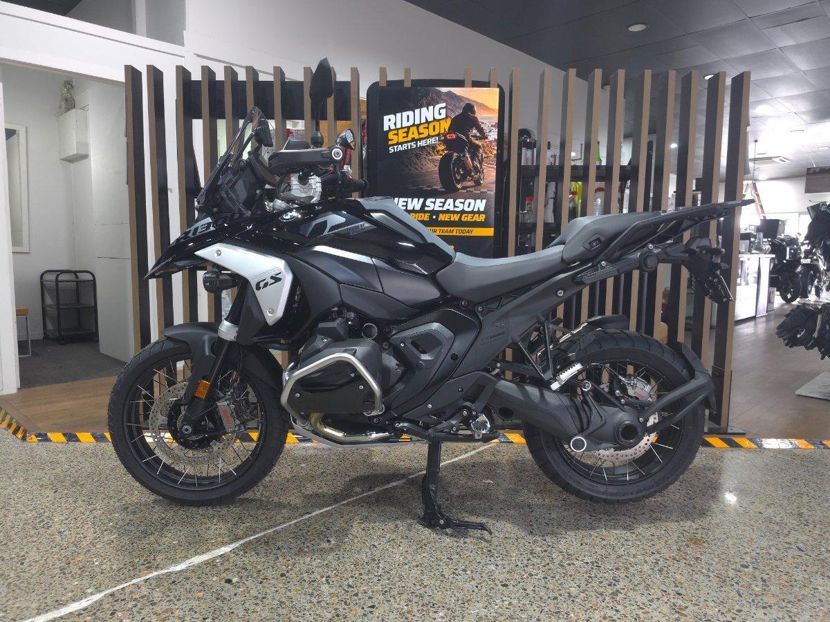 2026 BMW R 1300 GS TRIPLE BLACK DUAL SPORTS