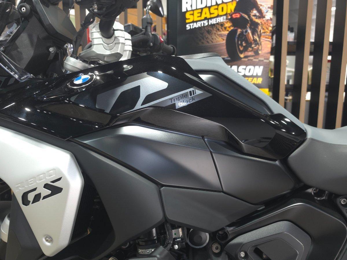 2026 BMW R 1300 GS TRIPLE BLACK DUAL SPORTS