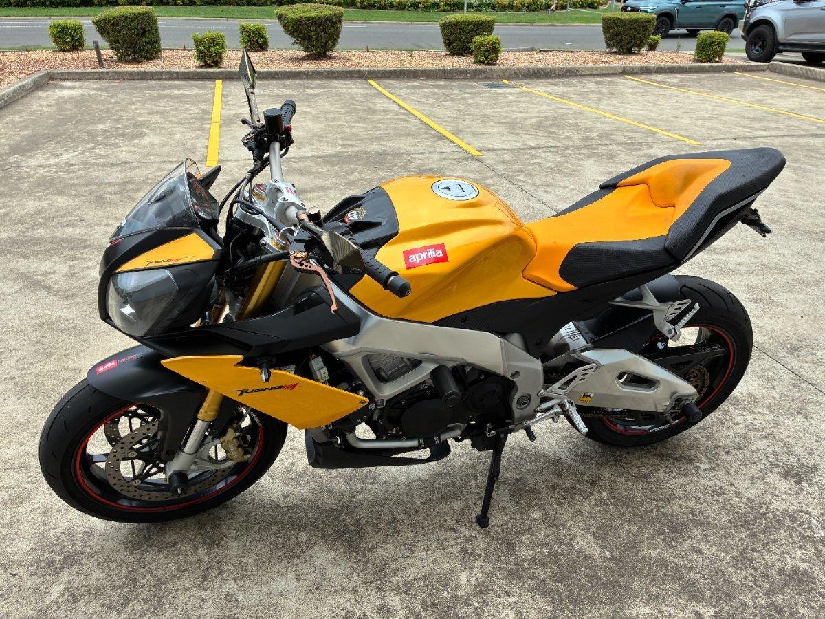 2013 APRILIA TUONO V4 R SPORTS