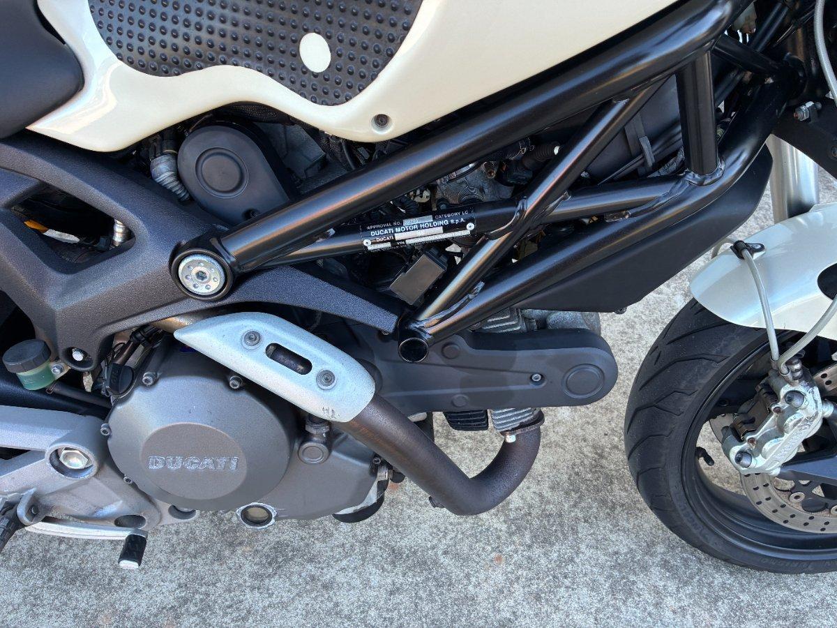 2009 DUCATI MONSTER 696 ROAD