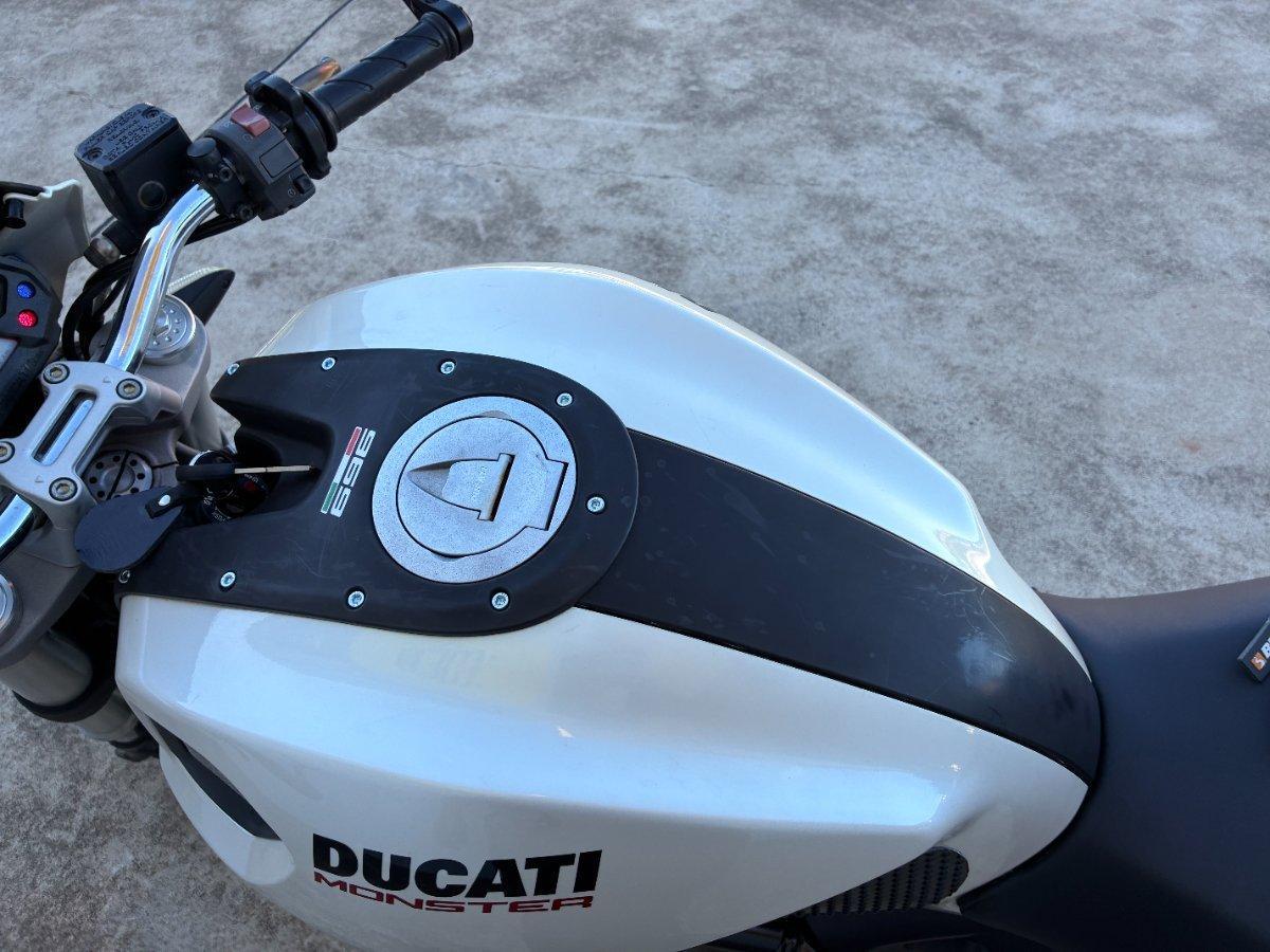 2009 DUCATI MONSTER 696 ROAD