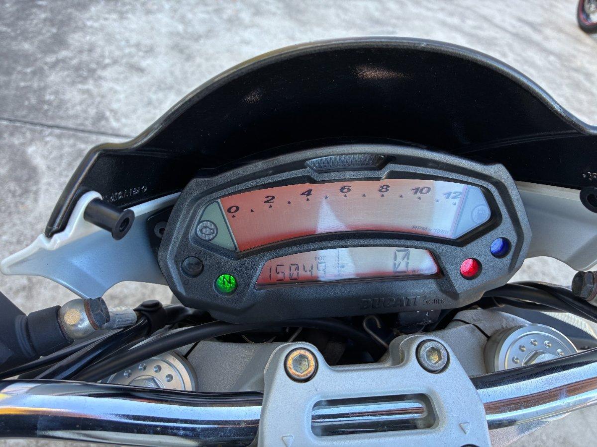 2009 DUCATI MONSTER 696 ROAD