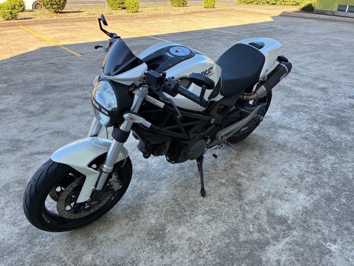 2009 DUCATI MONSTER 696 ROAD