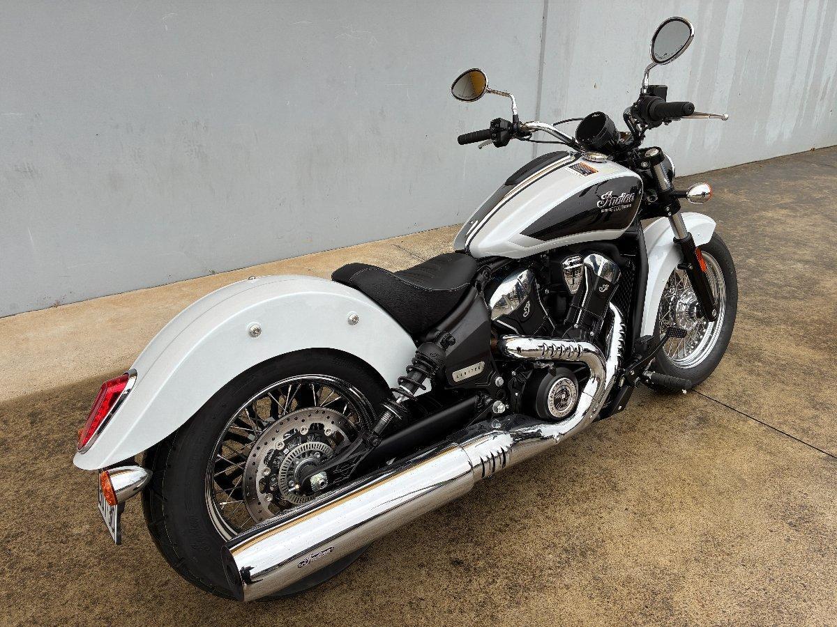 2025 INDIAN CLASSIC SCOUT CRUISER