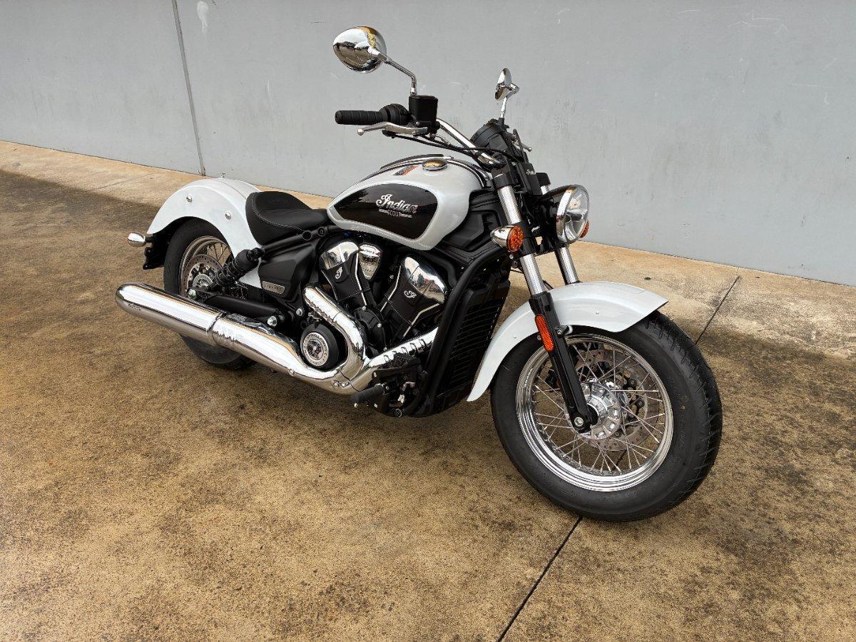 2025 INDIAN CLASSIC SCOUT CRUISER
