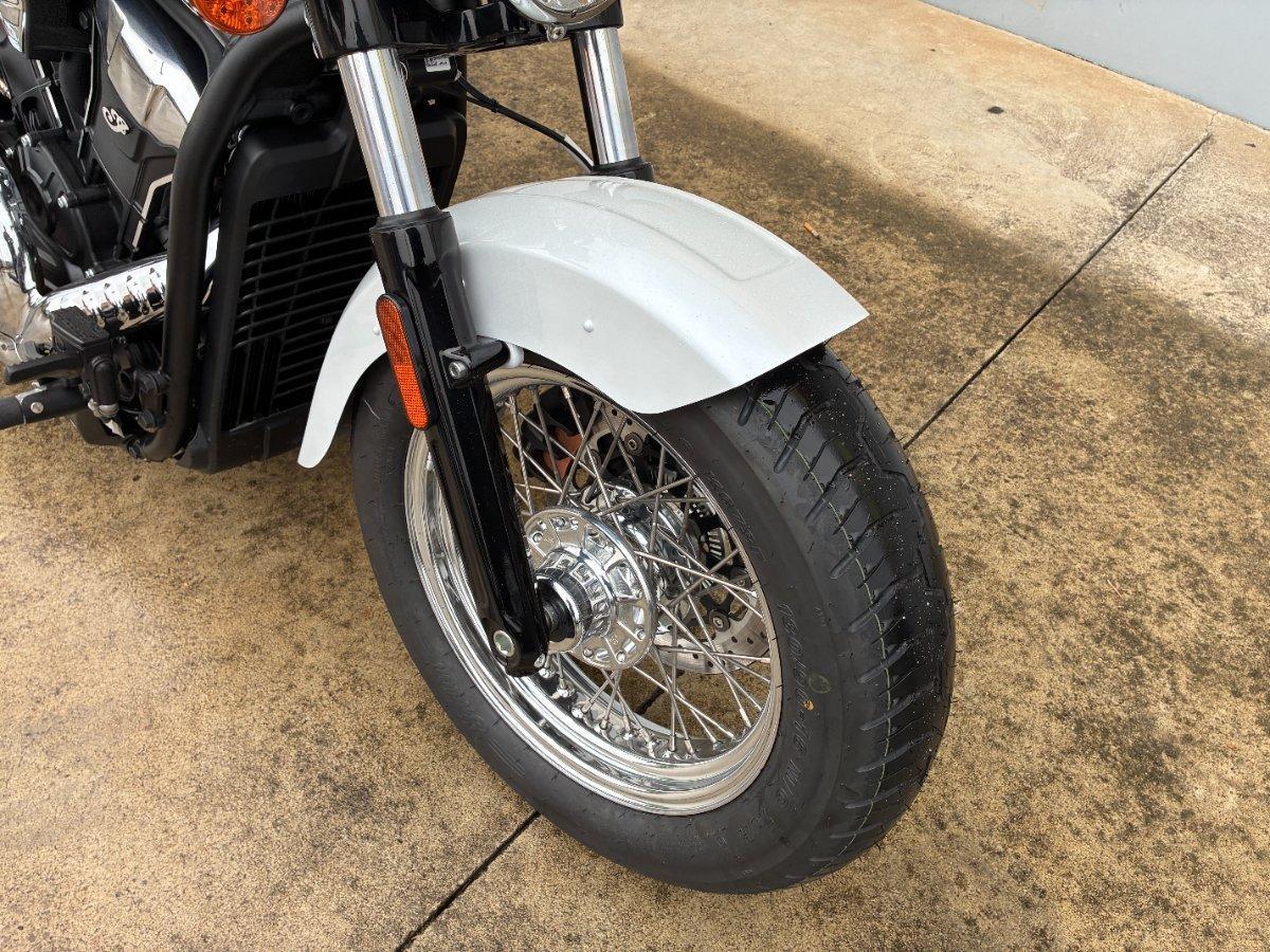 2025 INDIAN CLASSIC SCOUT CRUISER