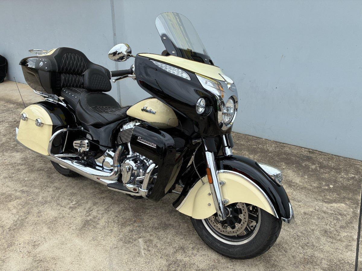 2017 INDIAN ROADMASTER THNDR BLK O/IVY CRM CRUISER