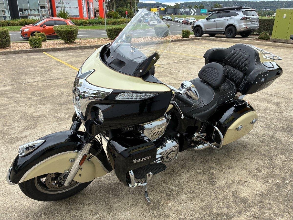 2017 INDIAN ROADMASTER THNDR BLK O/IVY CRM CRUISER