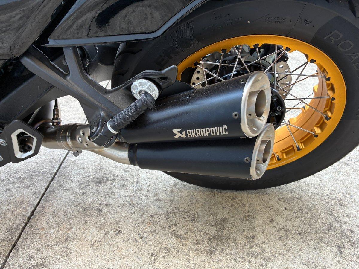 2025 BMW R 12 SPORTS