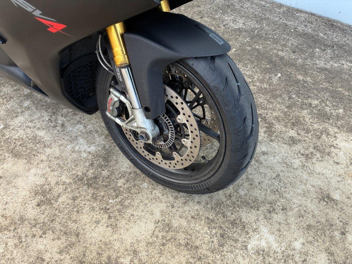 2014 APRILIA RSV4 R SPORTS