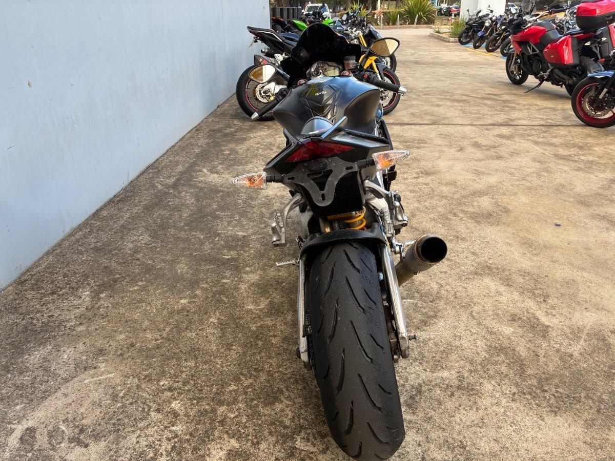 2014 APRILIA RSV4 R SPORTS