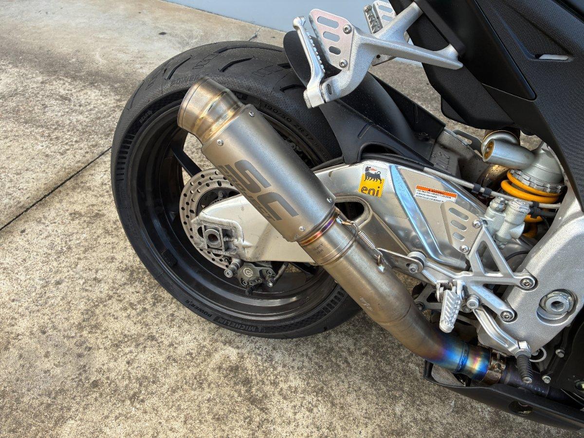 2014 APRILIA RSV4 R SPORTS