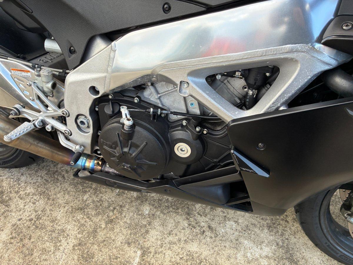 2014 APRILIA RSV4 R SPORTS