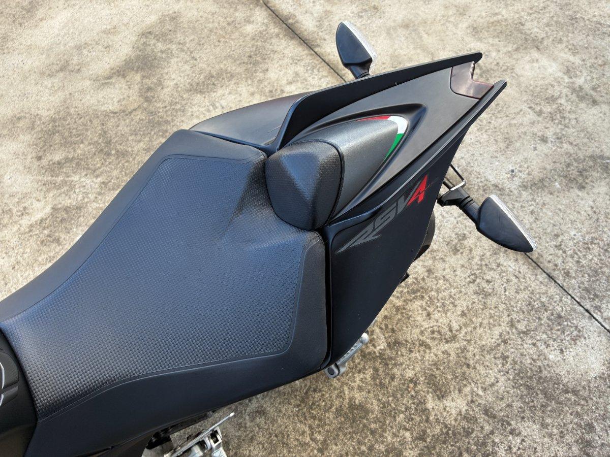 2014 APRILIA RSV4 R SPORTS