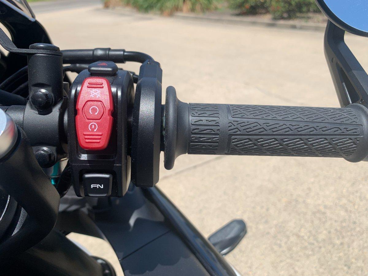 2025 CF MOTO 500 SR VOOM SPORTS