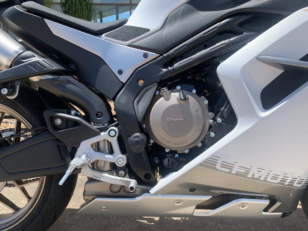 2025 CF MOTO 500 SR VOOM SPORTS