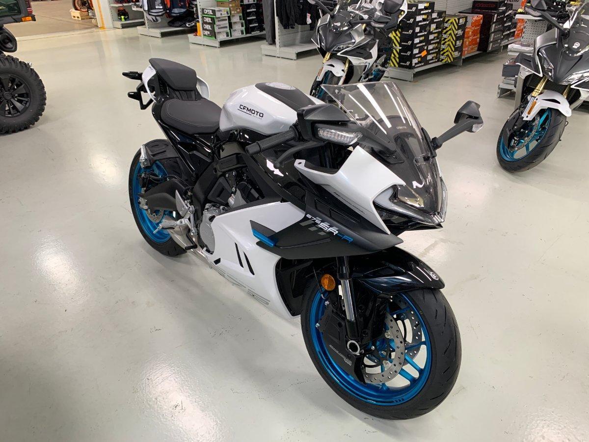 2025 CF MOTO 675 SR-R SPORTS