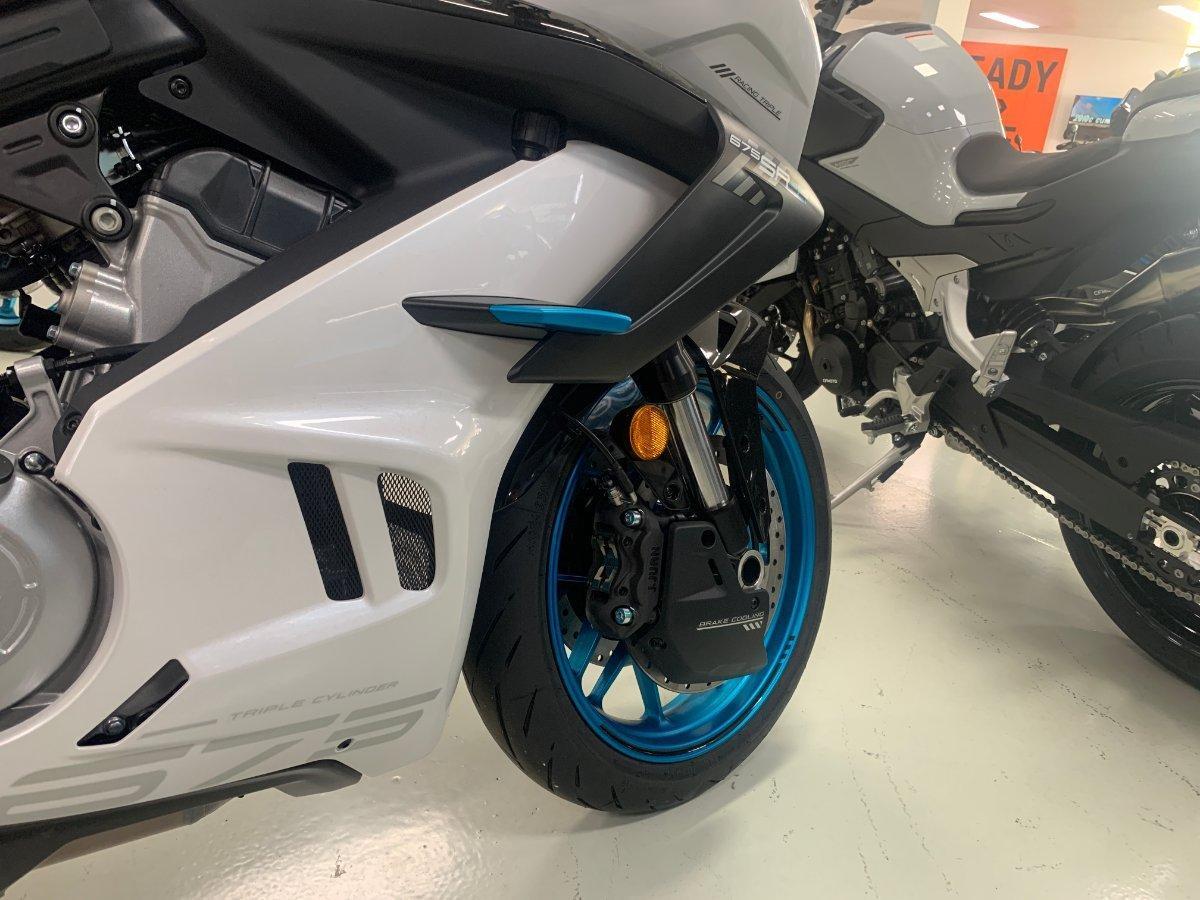 2025 CF MOTO 675 SR-R SPORTS
