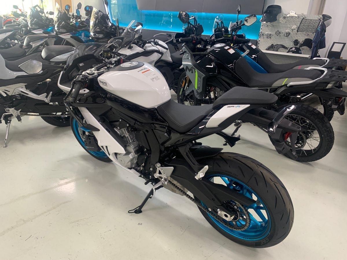 2025 CF MOTO 675 SR-R SPORTS