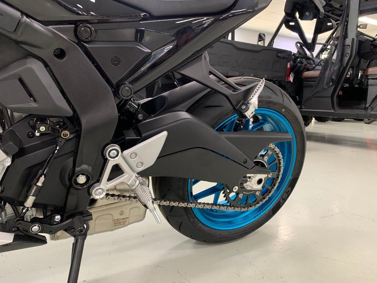 2025 CF MOTO 675 SR-R SPORTS