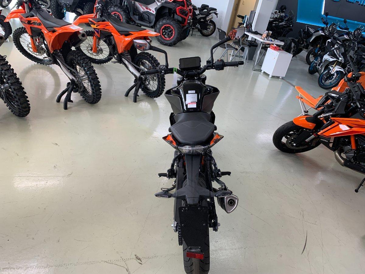 2025 KTM 390 DUKE ROAD