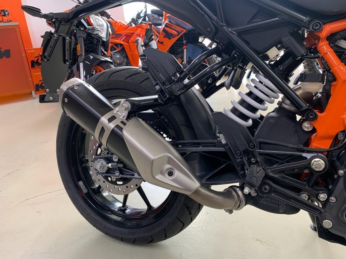 2025 KTM 390 DUKE ROAD