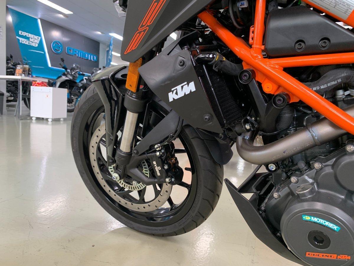 2025 KTM 390 DUKE ROAD