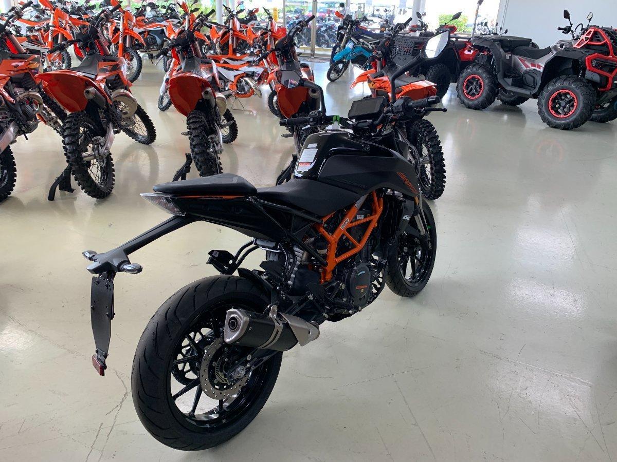 2025 KTM 390 DUKE ROAD