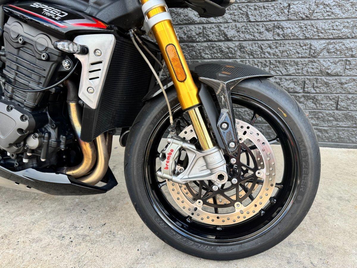 2021 TRIUMPH STREET TRIPLE RS ROAD