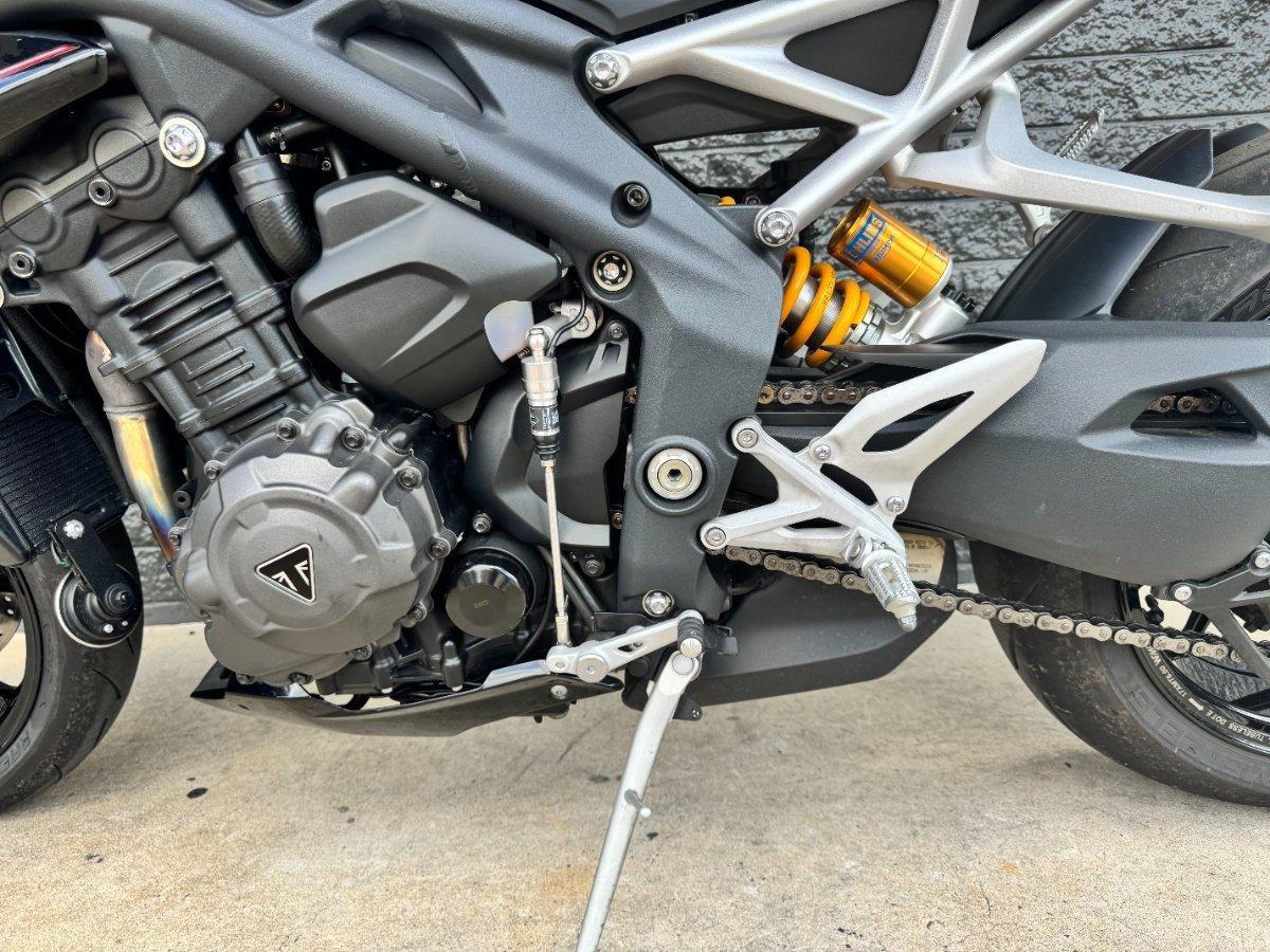 2021 TRIUMPH STREET TRIPLE RS ROAD