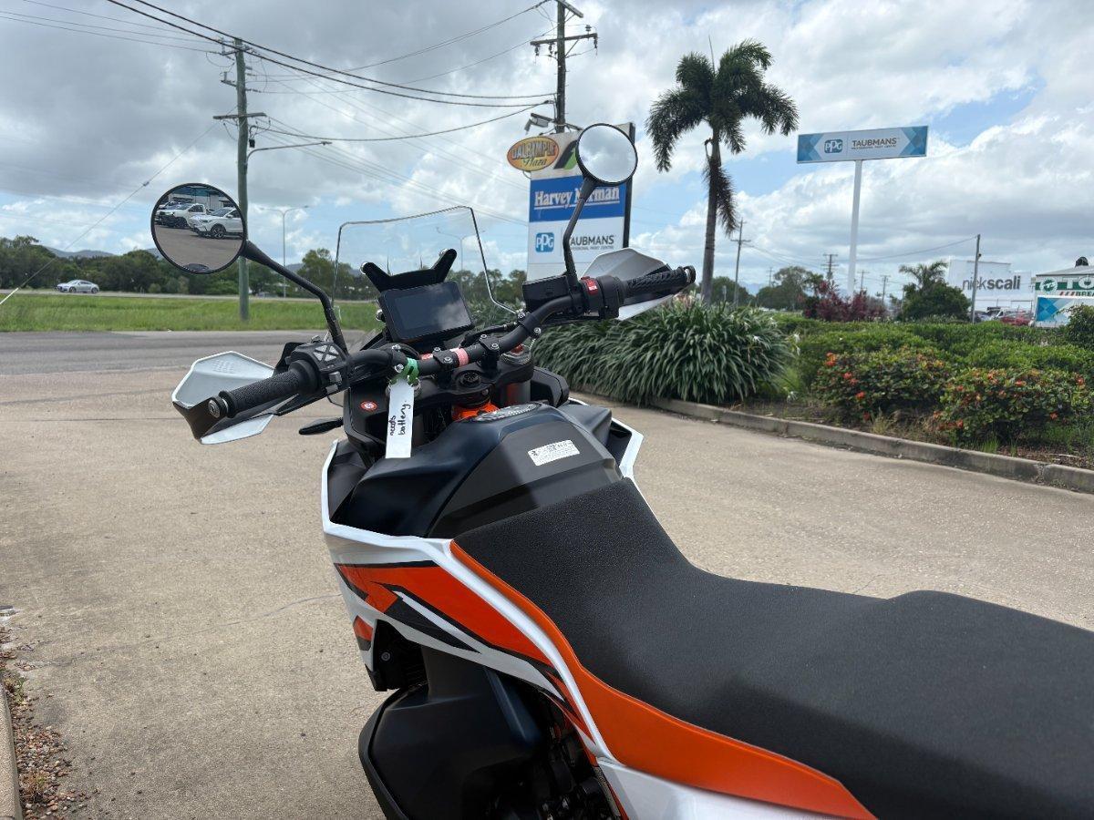 2025 KTM 890 ADVENTURE R DUAL SPORTS