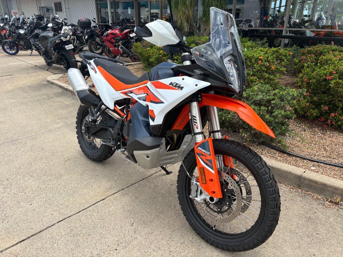 2025 KTM 890 ADVENTURE R DUAL SPORTS