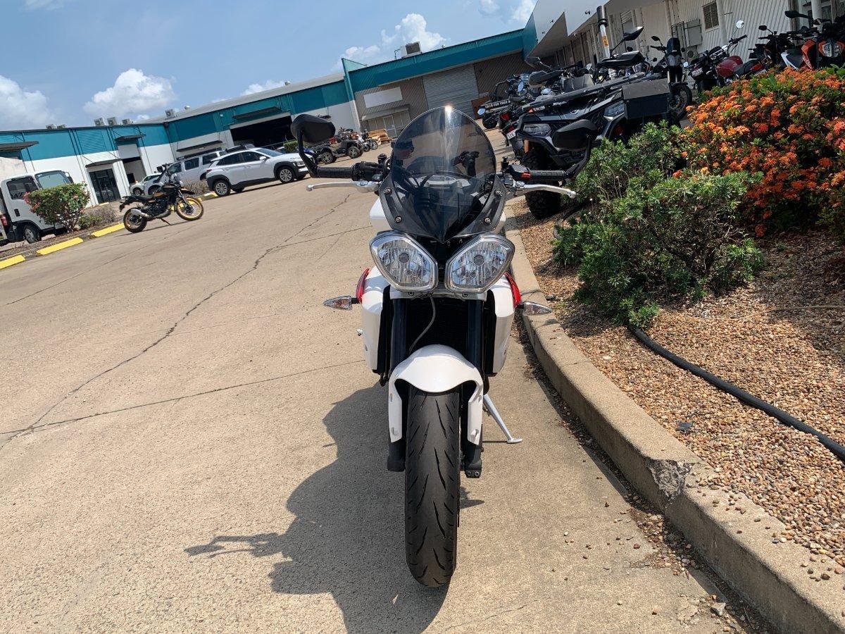 2013 TRIUMPH STREET TRIPLE R (NON ABS) ROAD