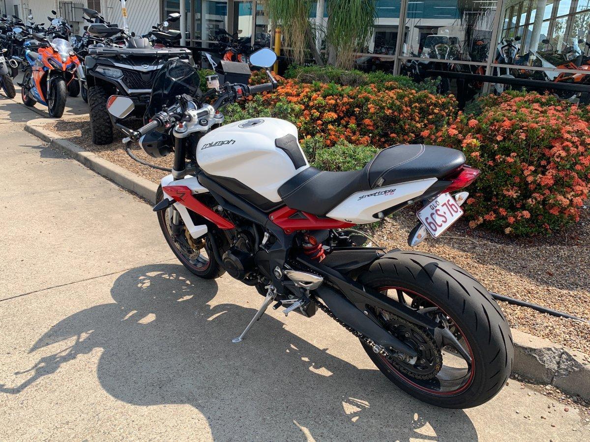 2013 TRIUMPH STREET TRIPLE R (NON ABS) ROAD