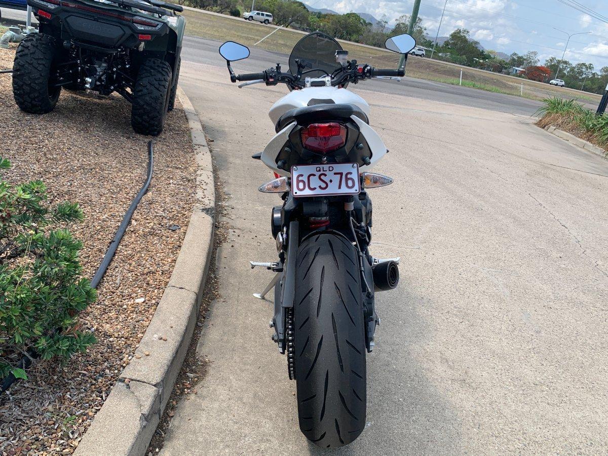 2013 TRIUMPH STREET TRIPLE R (NON ABS) ROAD